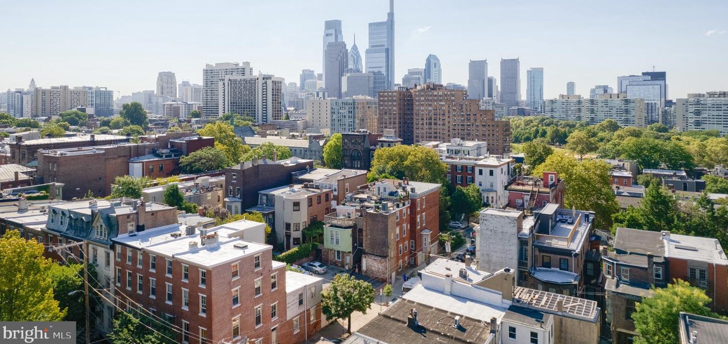 2304 Wallace St, Philadelphia PA  19130-3128 exterior