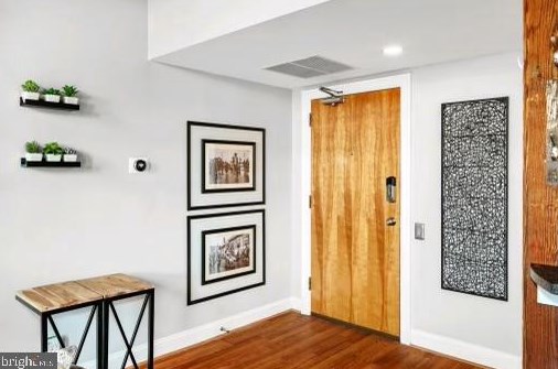 301 Race St #411, Philadelphia, PA 19106