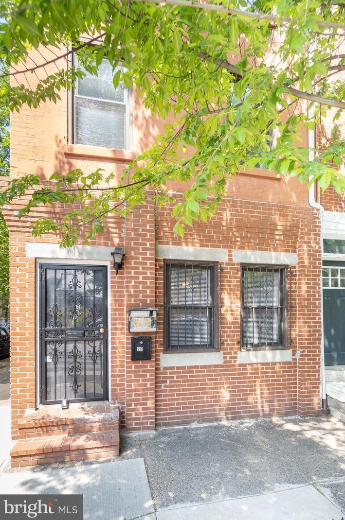 353 Dickinson St #1st Floor, Philadelphia, PA 19147
