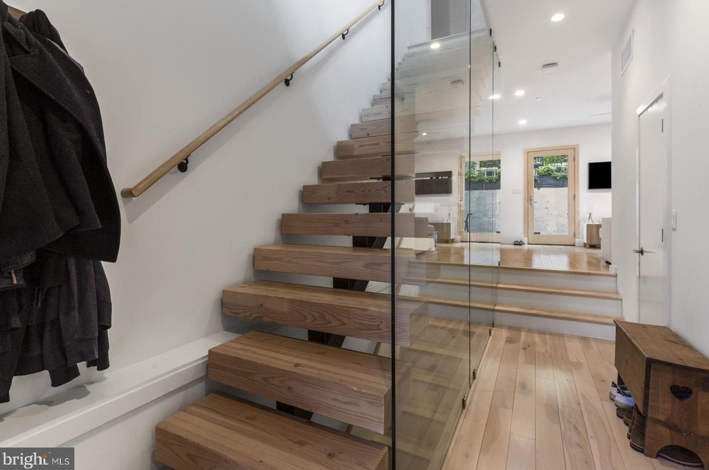 1108 S Bodine St, Philadelphia, PA 19147