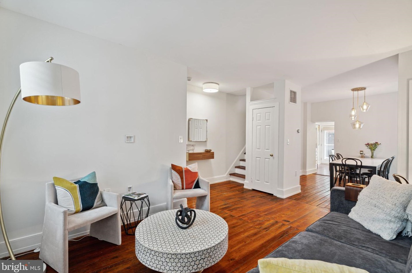 1911 Pemberton St, Philadelphia PA  19146-1825 exterior