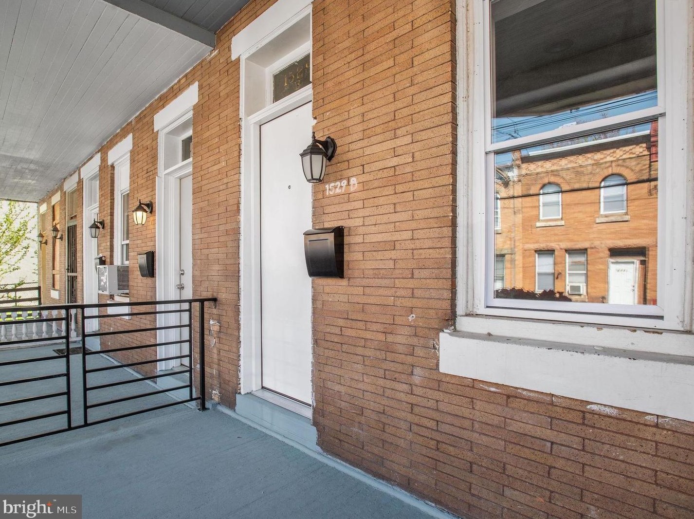 1529 N 28th St #2, Philadelphia, PA 19121