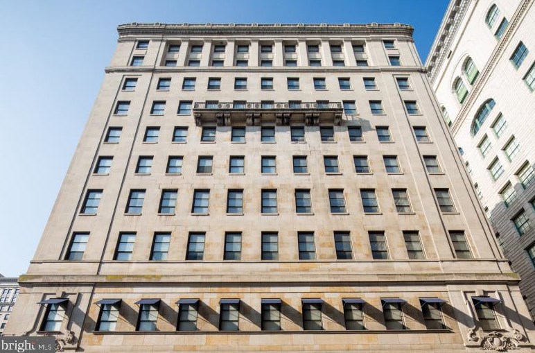 1300 Chestnut St Apt 303, Philadelphia, PA 19107