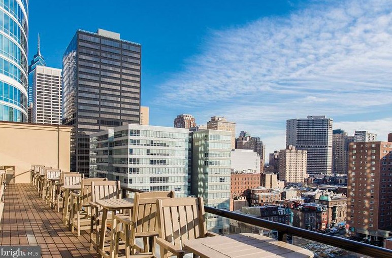 2121 Market St #710, Philadelphia, PA 19103