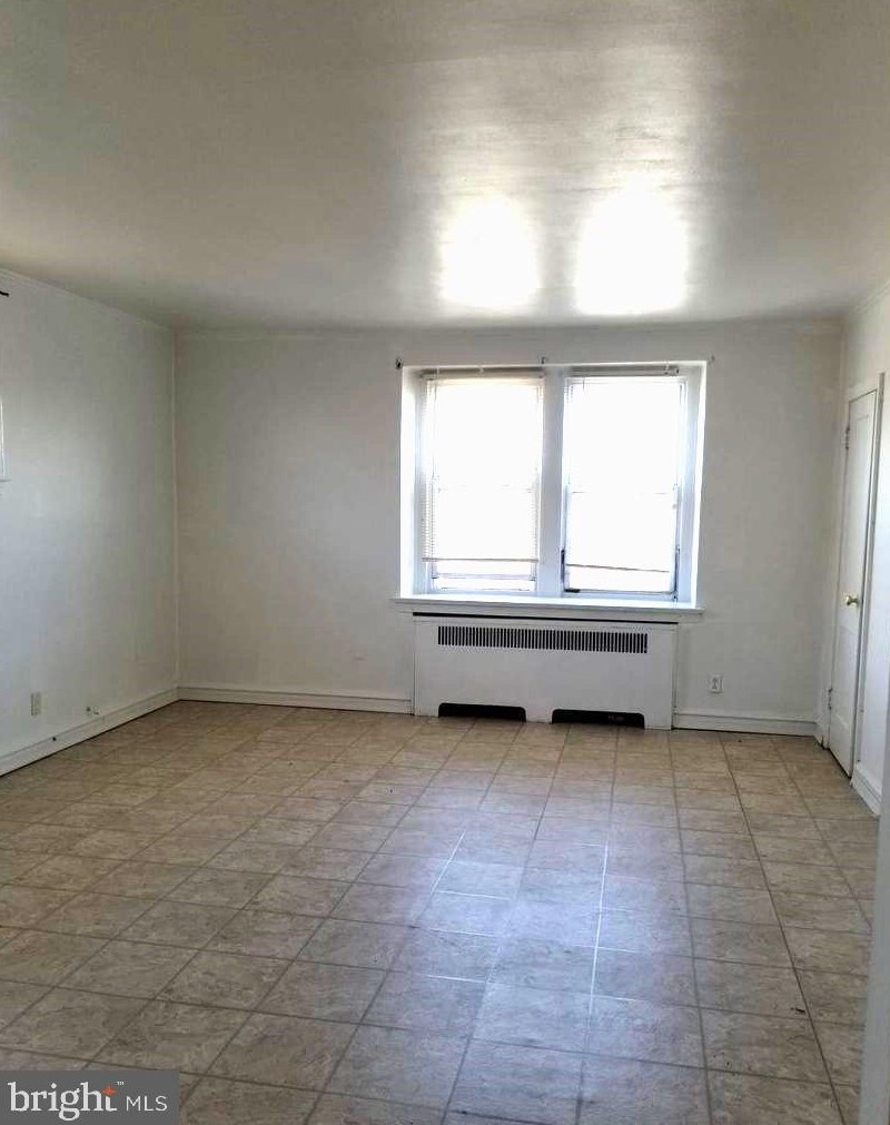 1336 Kerper St #2nd Fl, Philadelphia, PA 19111