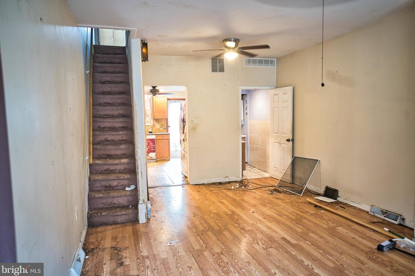 1833 Tree St, Philadelphia PA  19145-3722 exterior