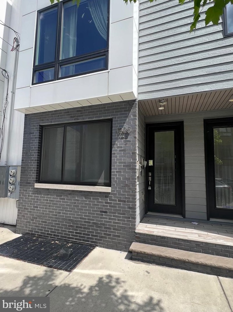 1225 N 5th #1, Philadelphia, PA 19122