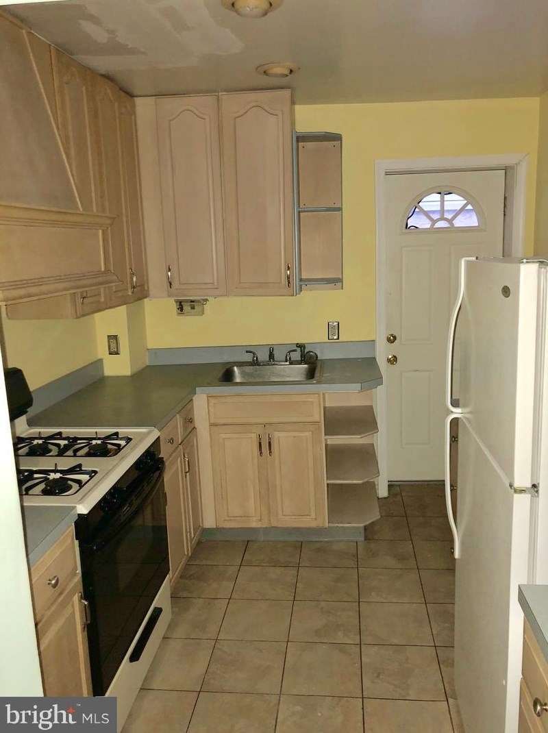 525 Wildey St, Philadelphia PA  19125-4240 exterior