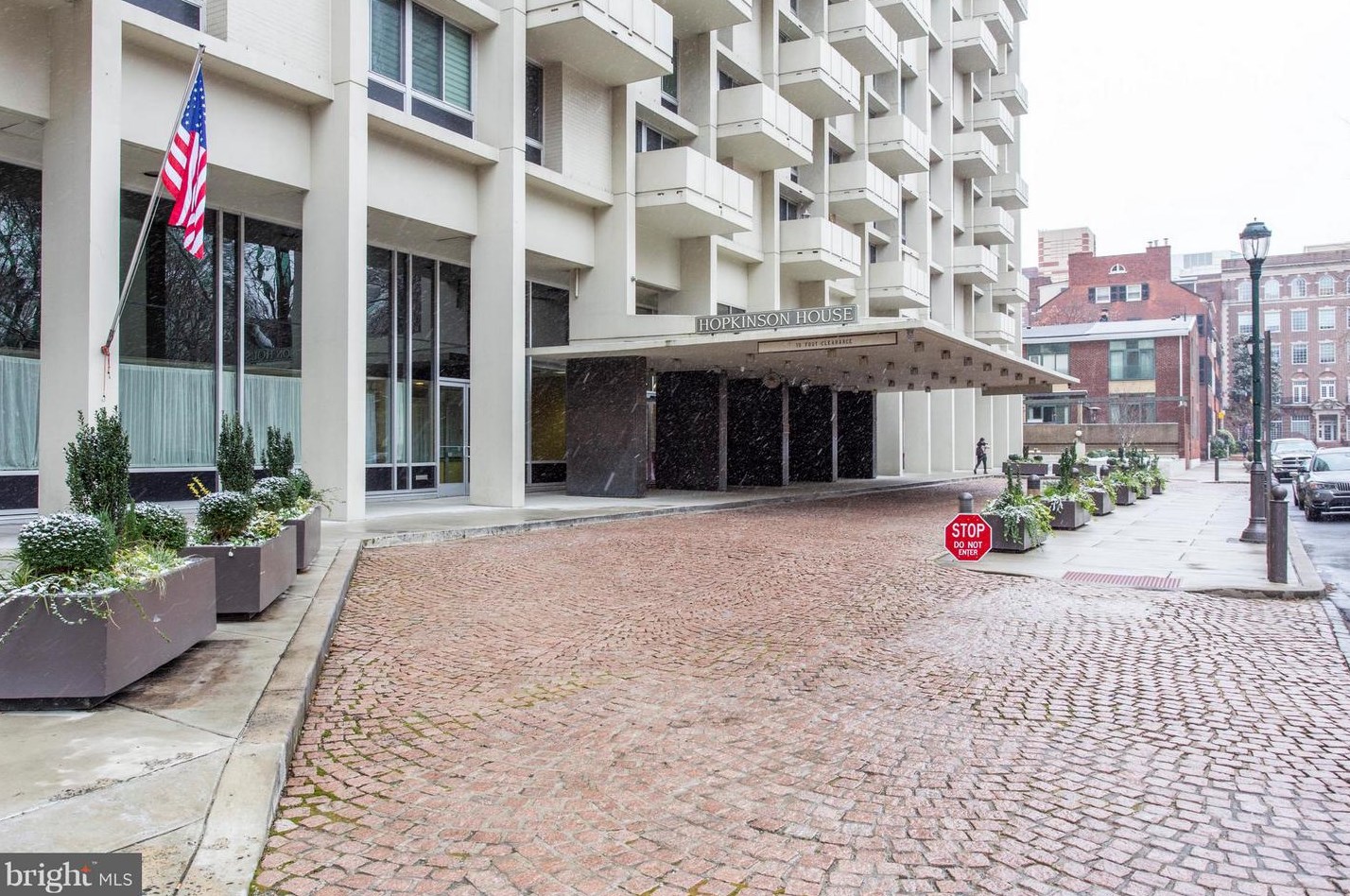 604 S Washington Square S #609, Philadelphia, PA 19106