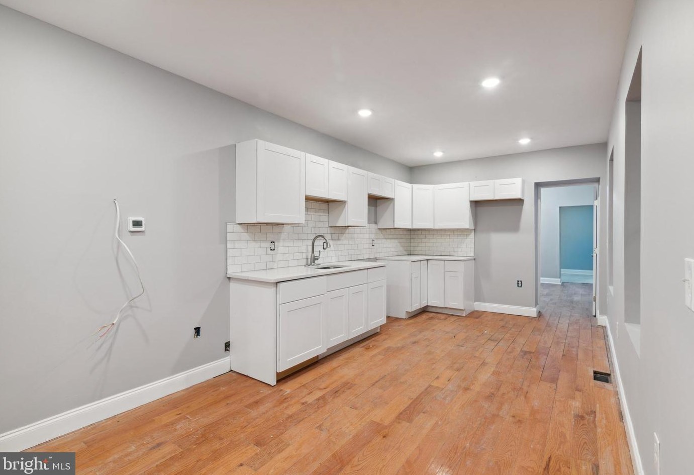 7121 Woodland Ave, Philadelphia, PA 19142-1039