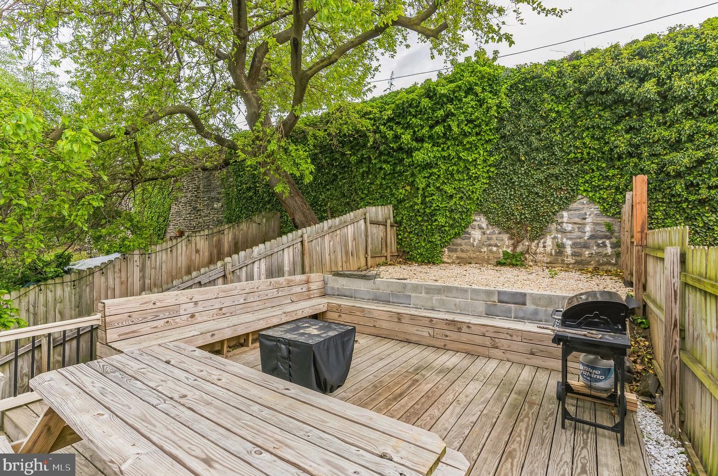 3929 Dexter St, Philadelphia, PA 19128