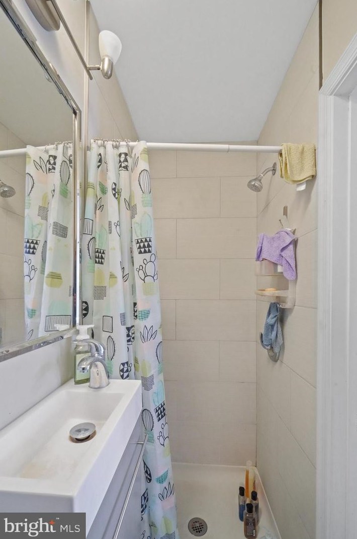 1541 Felton St, Philadelphia PA  19151-3808 exterior