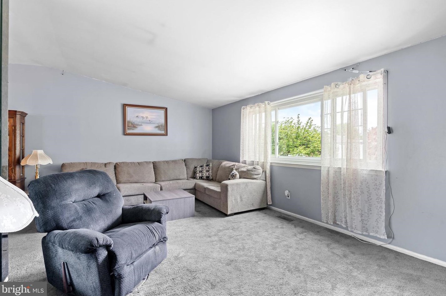 434 Densmore Rd, Philadelphia, PA 19116