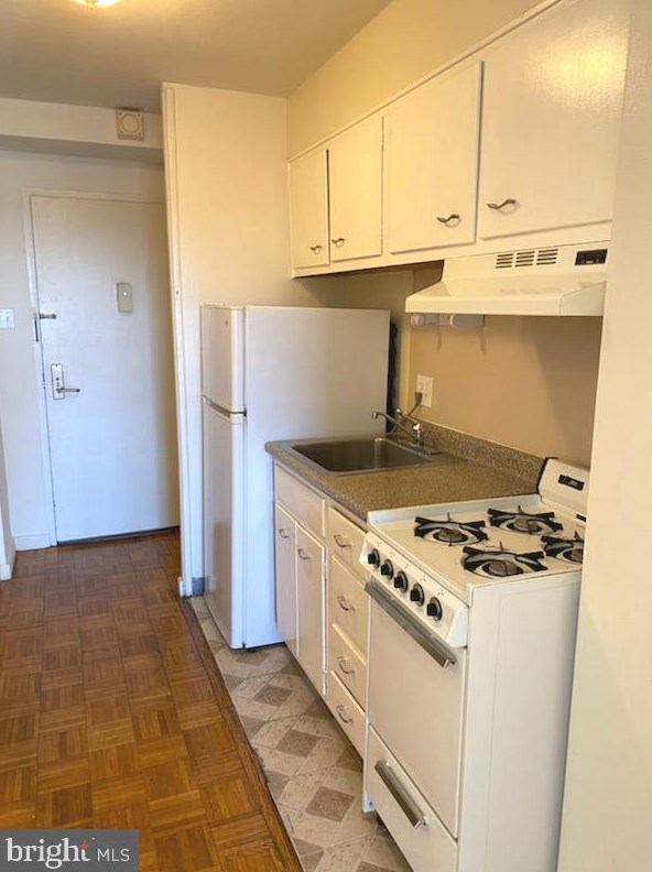604 S Washington Sq Apt 613, Philadelphia, PA 19106