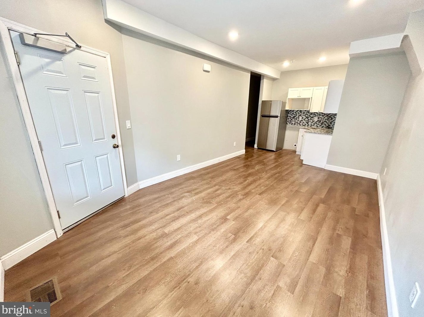325 N 62nd St #2, Philadelphia, PA 19139