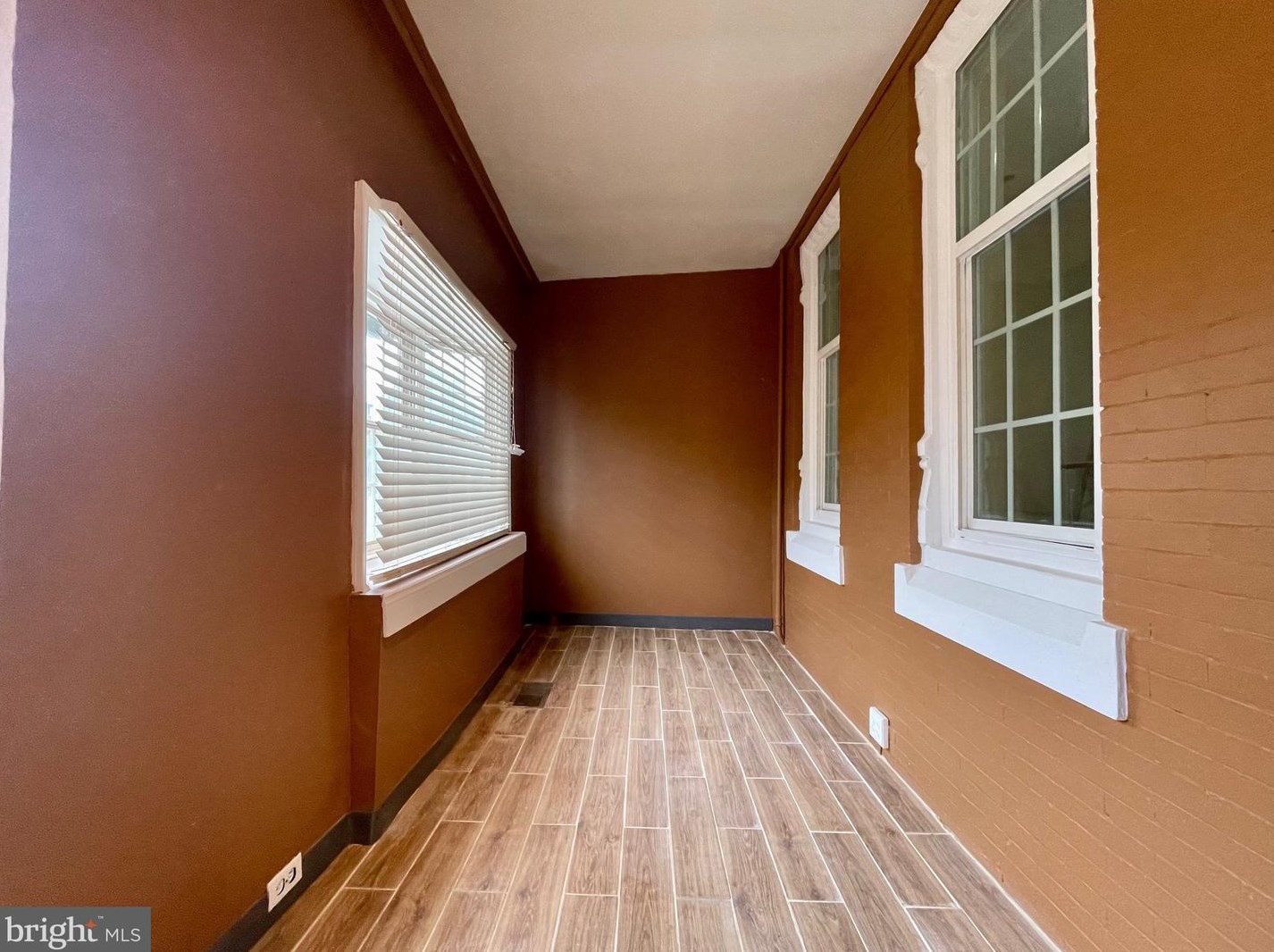 2817 Emerald St, Philadelphia, PA 19134-3507