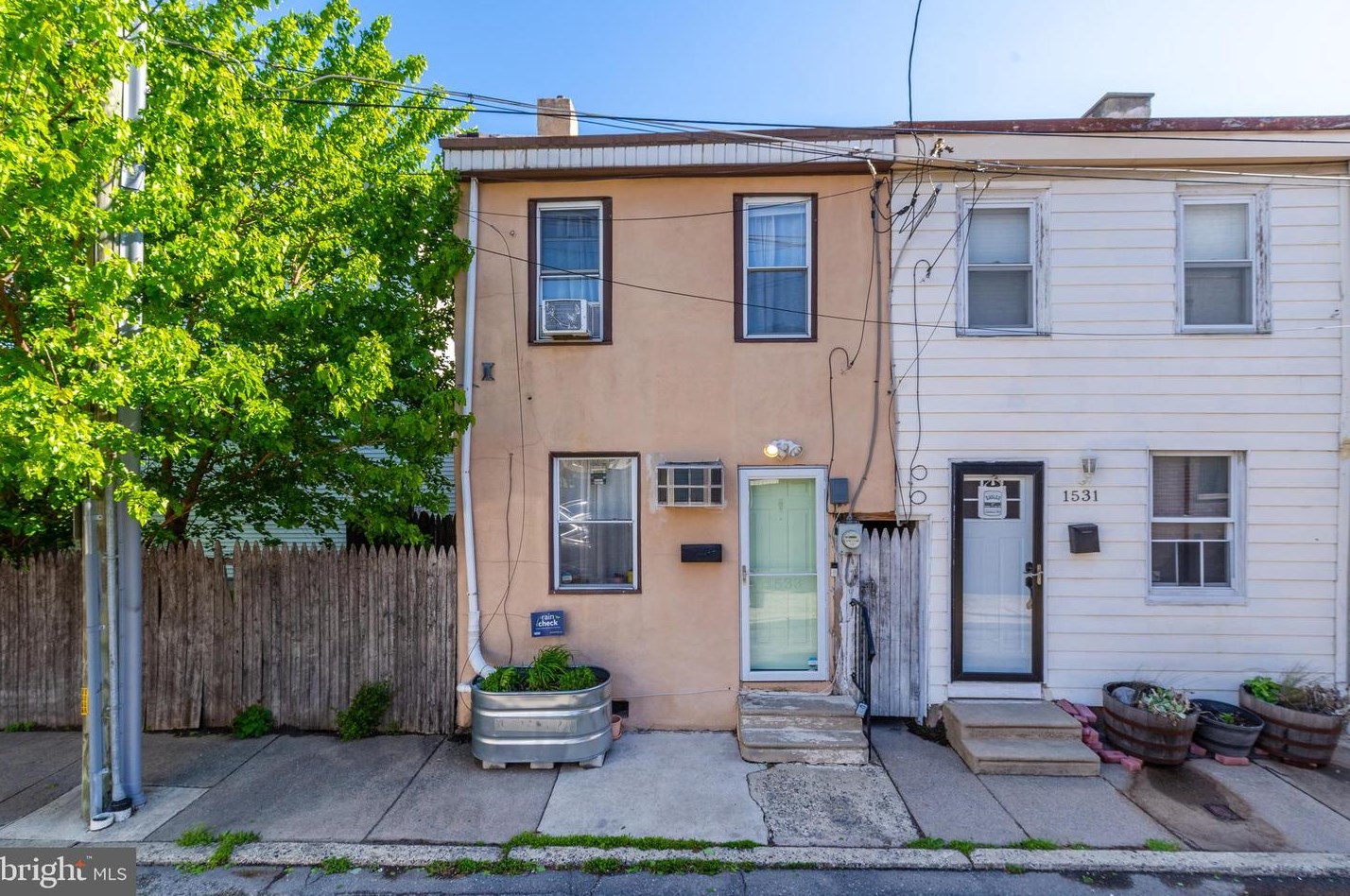 1533 Earl St, Philadelphia PA  19125-2603 exterior