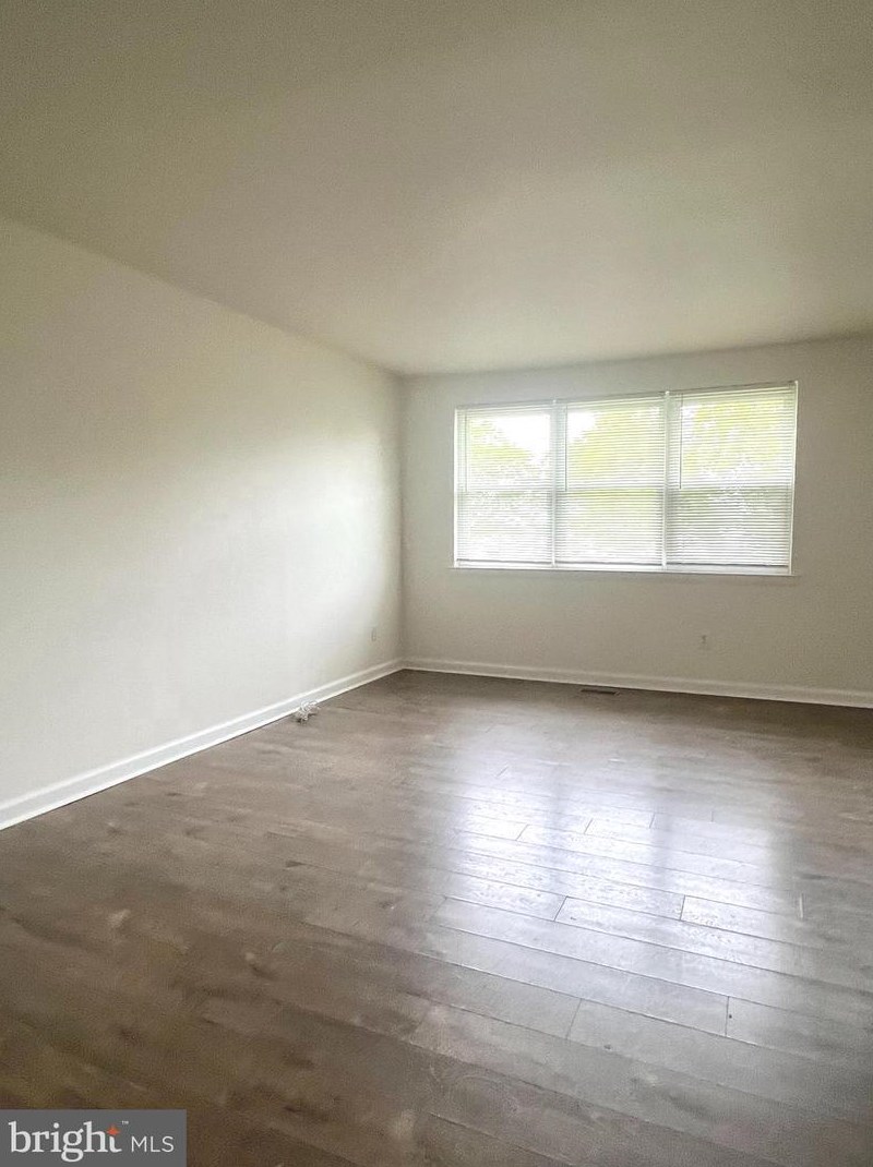 9754 E Roosevelt Blvd #1, Philadelphia, PA 19115