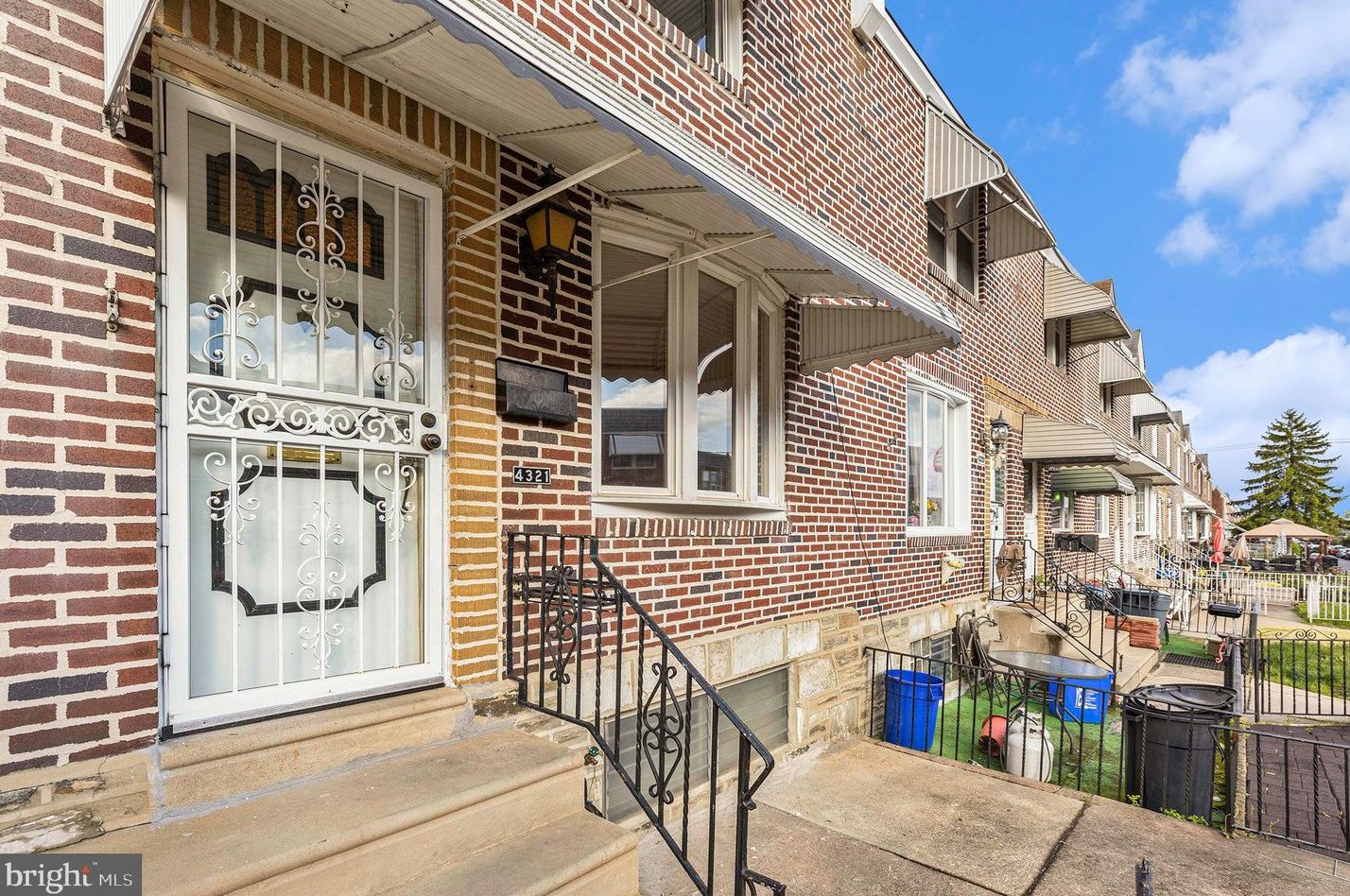 4321 Oakmont St, Philadelphia, PA 19136-3614