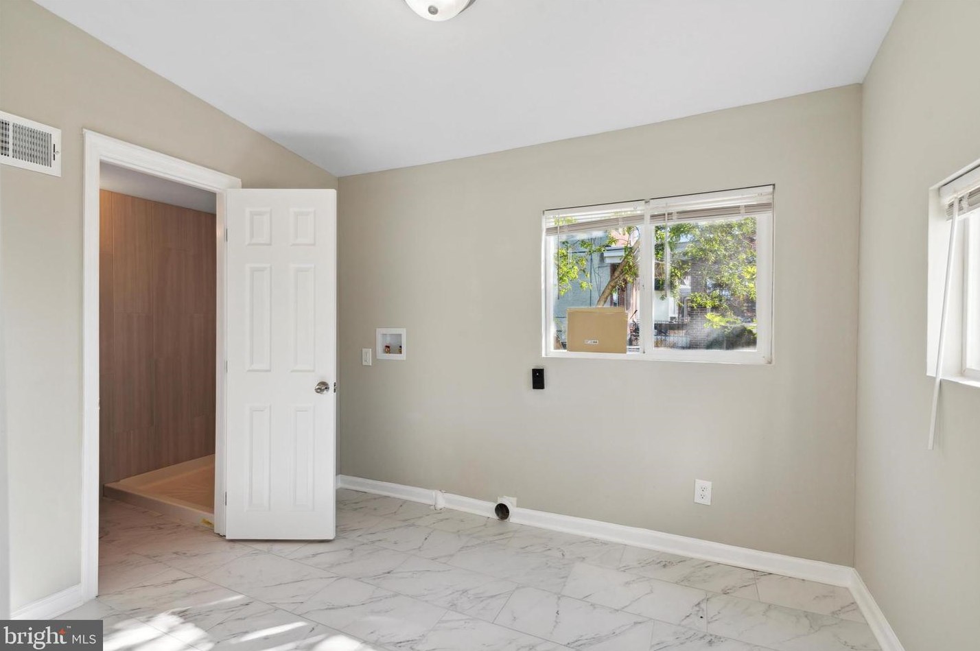 4233 Howell St, Philadelphia PA  19135-3915 exterior