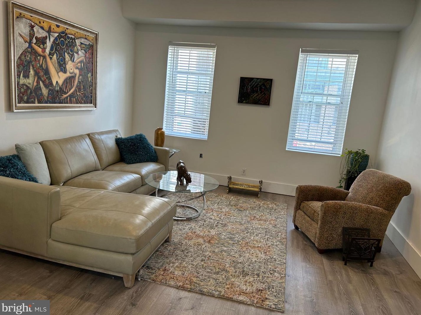 532 S 4th St #2f, Philadelphia, PA 19147