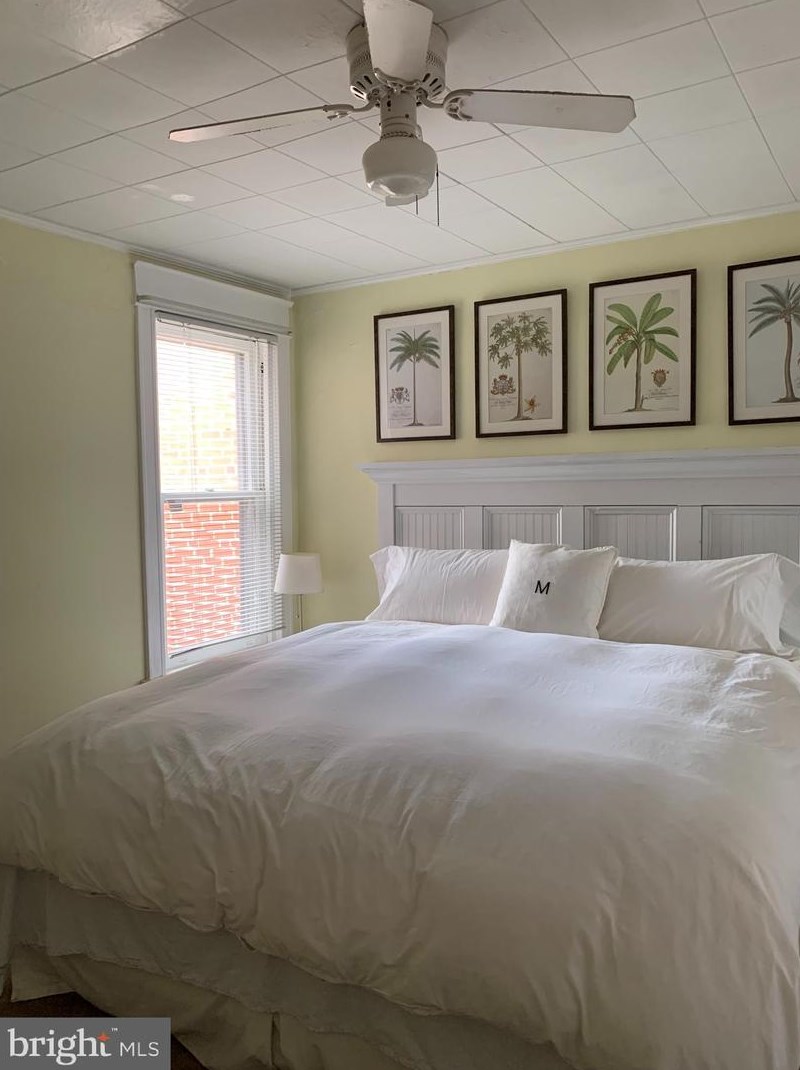 650 Wendover St, Philadelphia PA 19128-1719 exterior