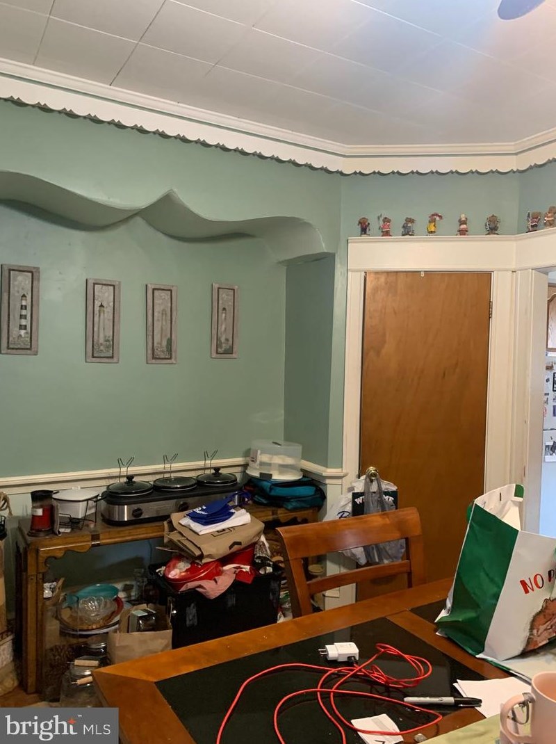 650 Wendover St, Philadelphia PA 19128-1719 exterior