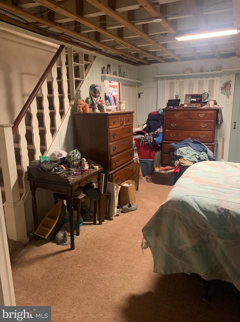 650 Wendover St, Philadelphia PA 19128-1719 exterior