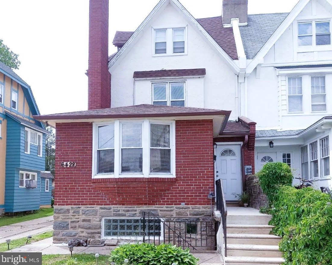 6422 Fairhill St, Philadelphia, PA 19126-3847