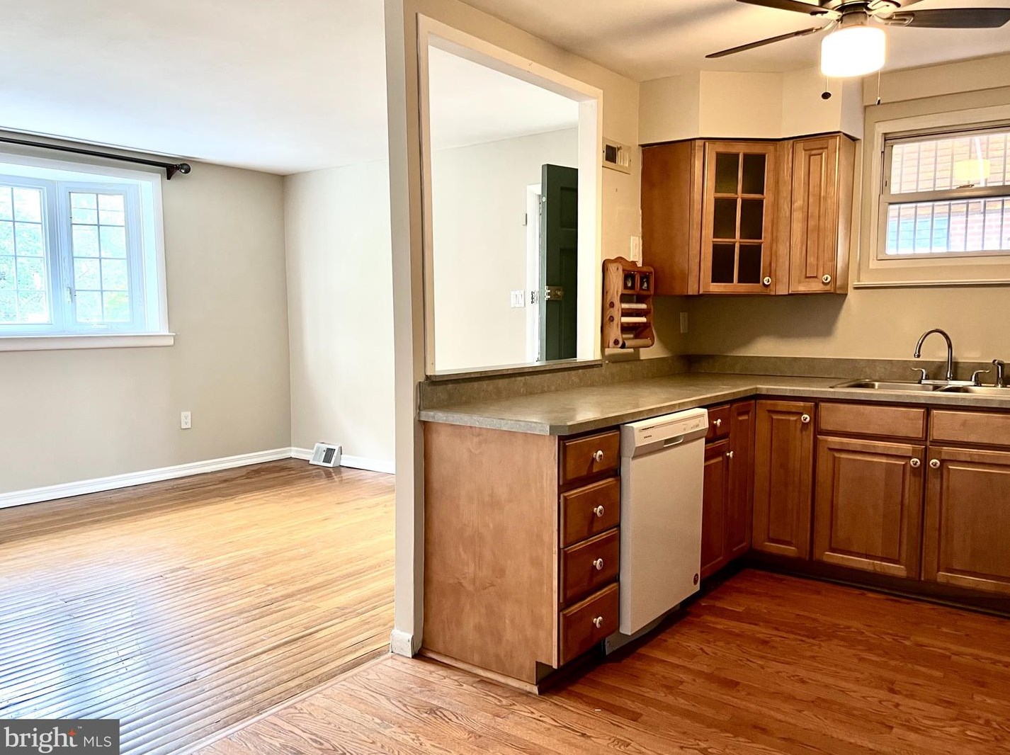 4310 Mcmenamy St, Philadelphia PA  19136-3216 exterior