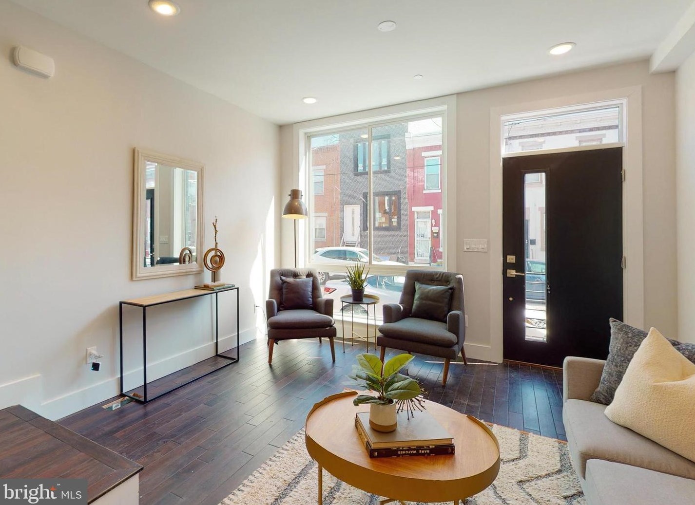 2727 Oakford St, Philadelphia, PA 19146