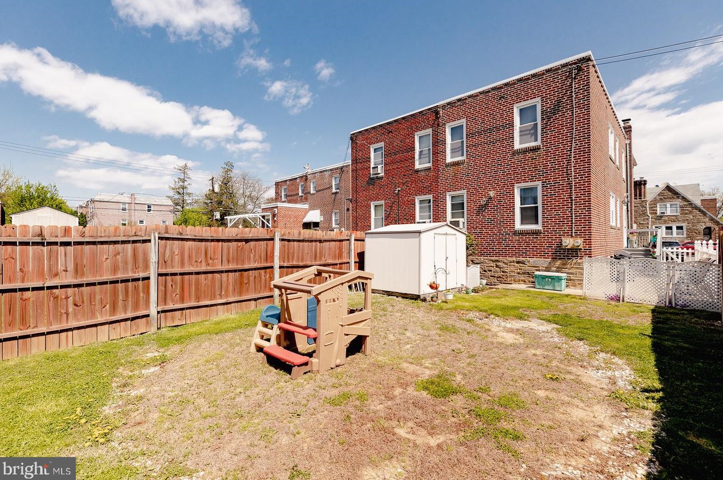 1906 Arthur St, Philadelphia PA 19111-2353 exterior