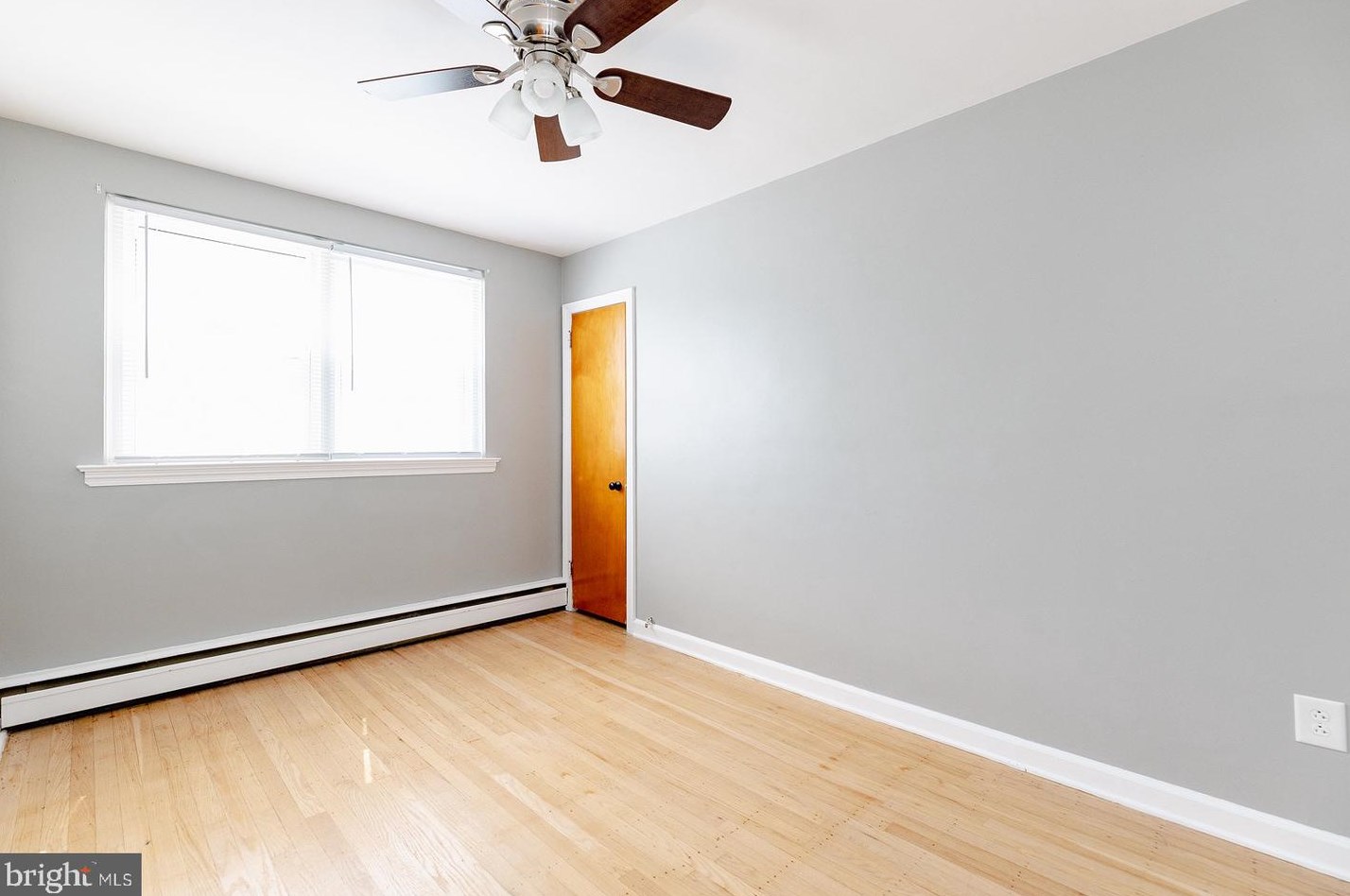 1906 Arthur St, Philadelphia PA 19111-2353 exterior