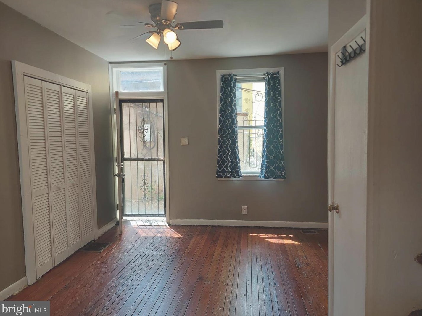 4207 Ranstead St, Philadelphia, PA 19104-3008
