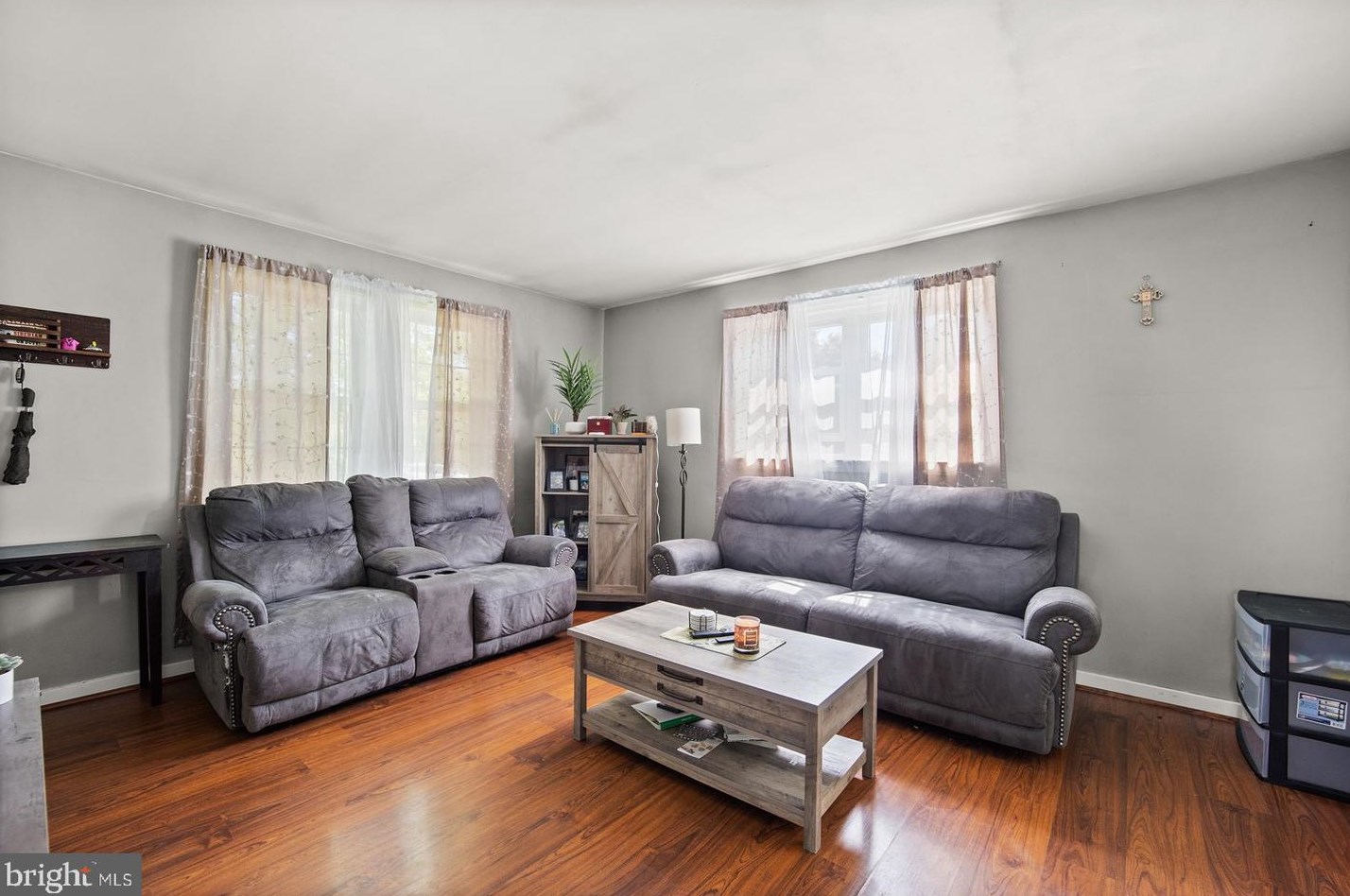 3110 Fordham Rd, Philadelphia, PA 19114-3803