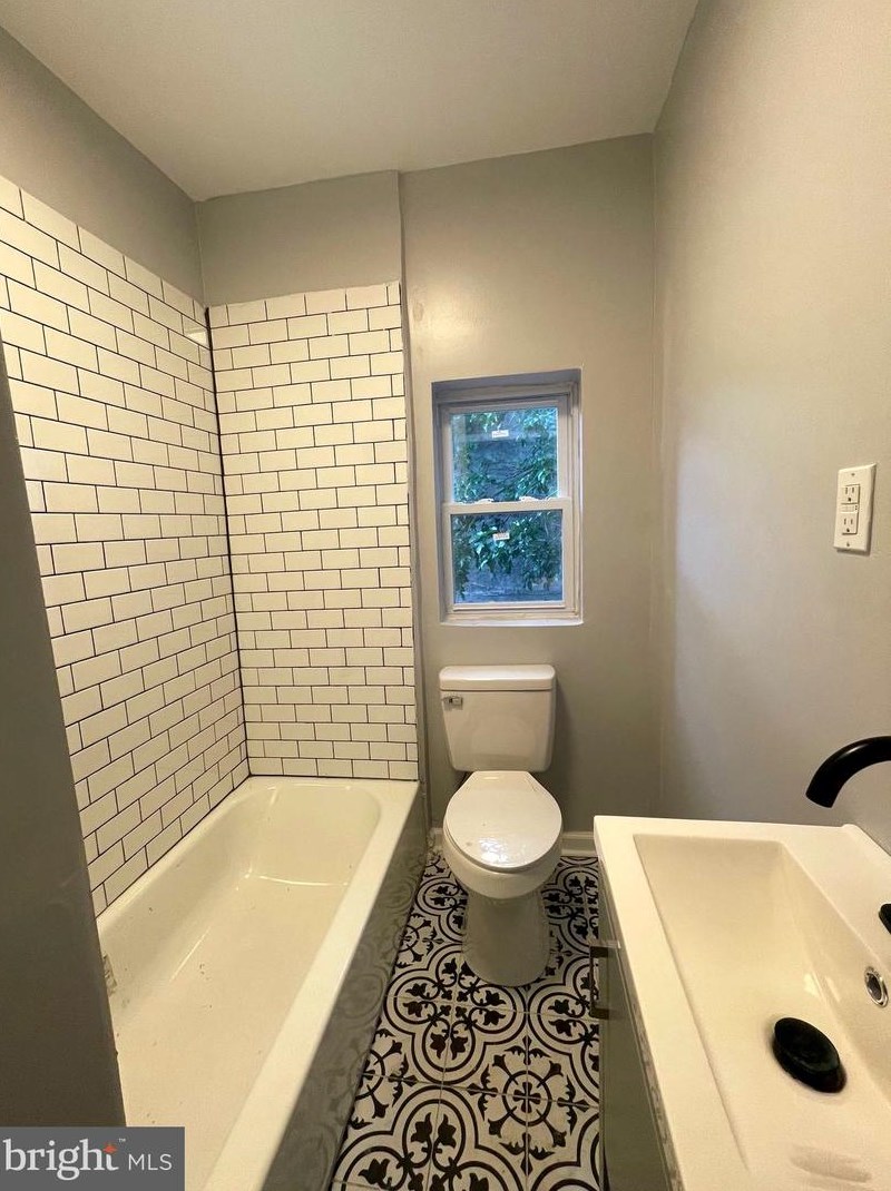 5018 Ogden St, Philadelphia PA  19139-1641 exterior