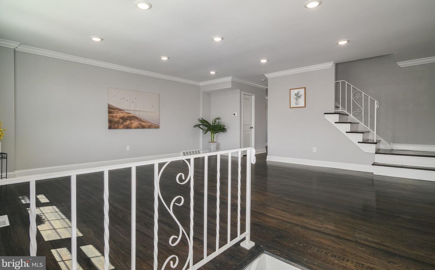 10218 Ambridge Pl, Philadelphia, PA 19114-1121