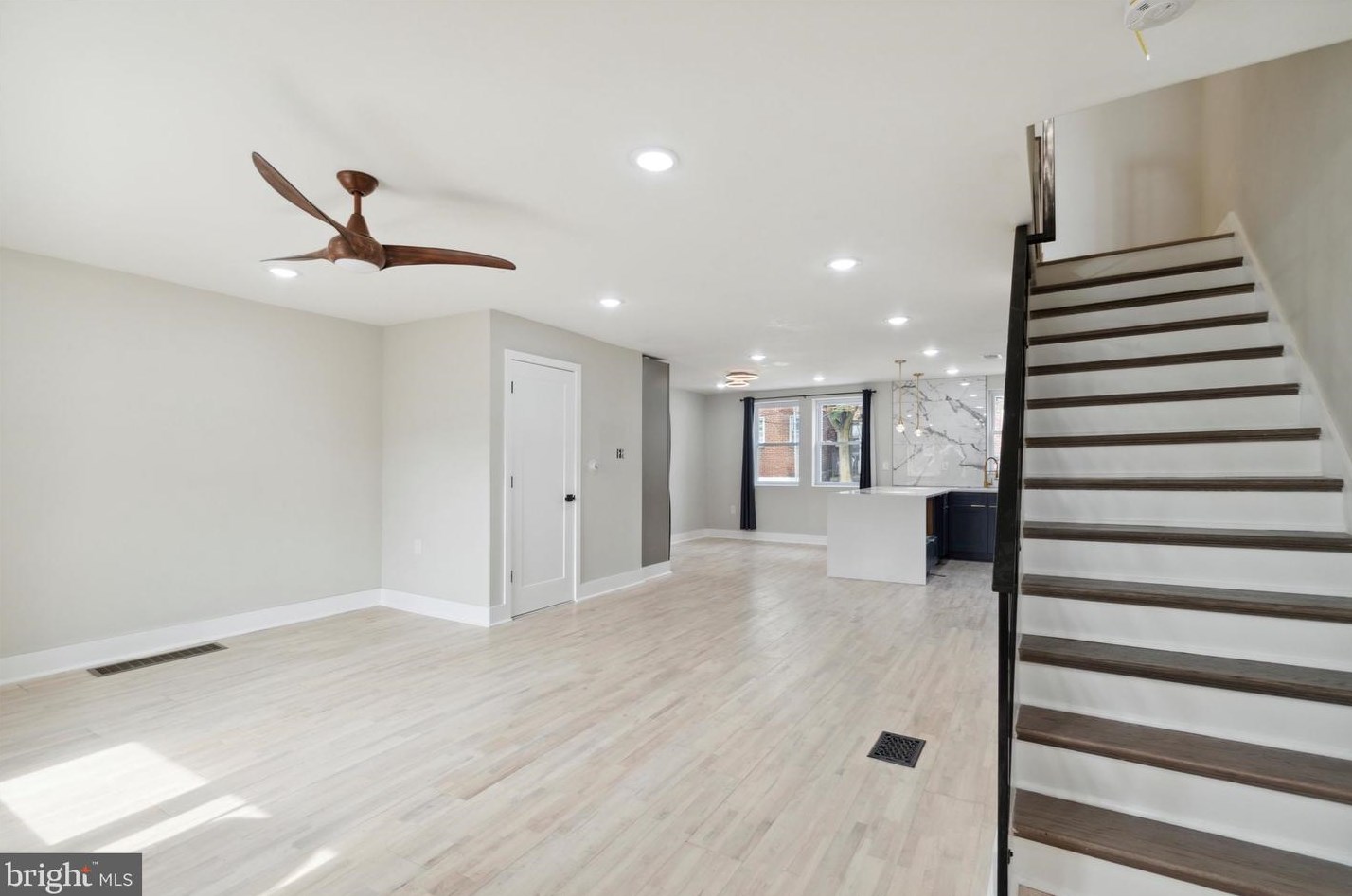 6230 Smedley St, Philadelphia PA  19141-1928 exterior