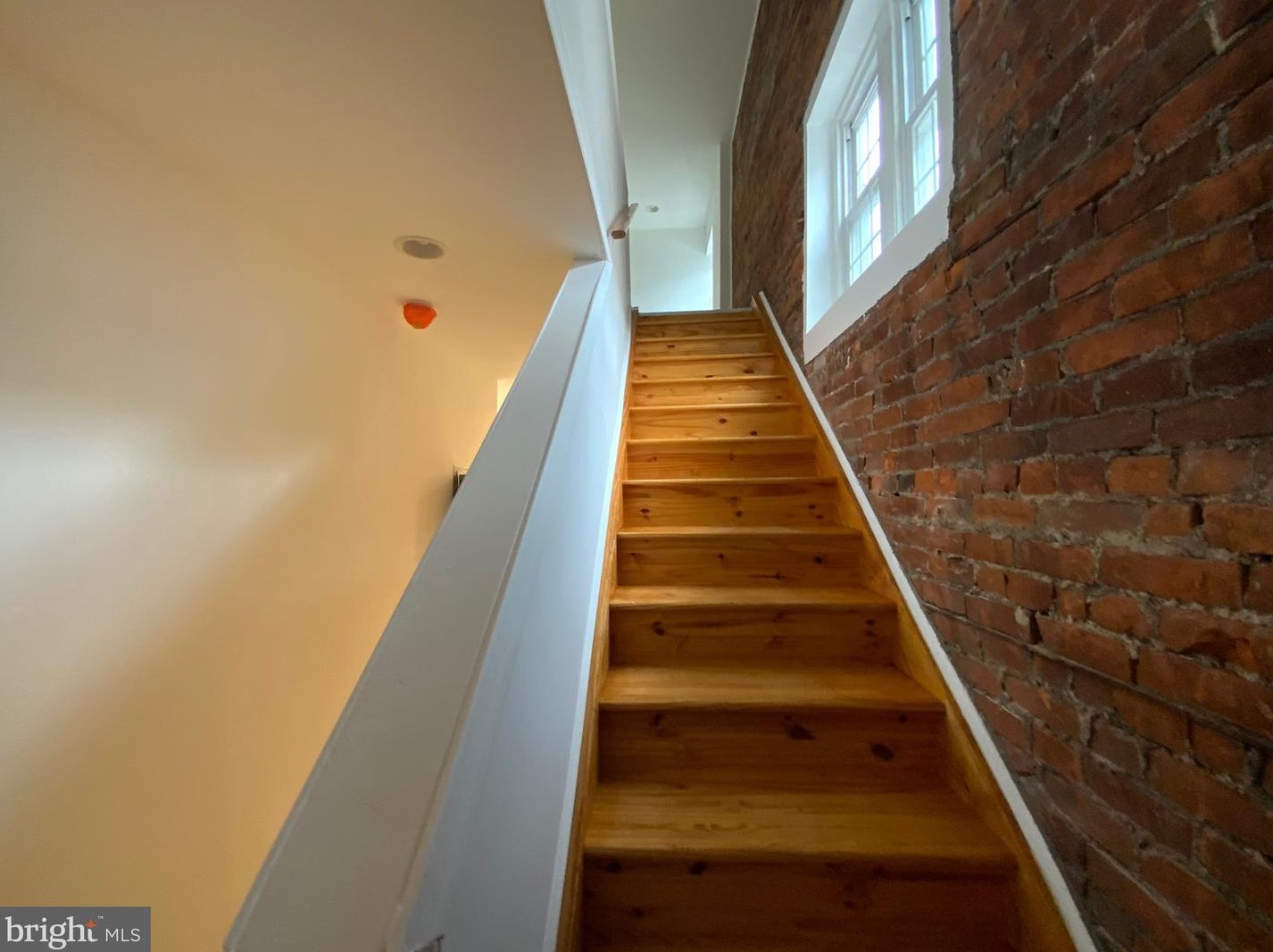135 E Washington Ln, Philadelphia, PA 19144