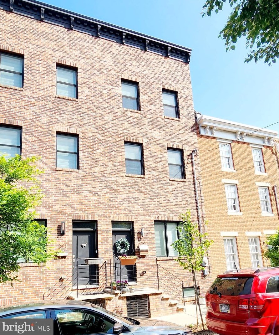 243 Thompson St, Philadelphia, PA 19125-4423