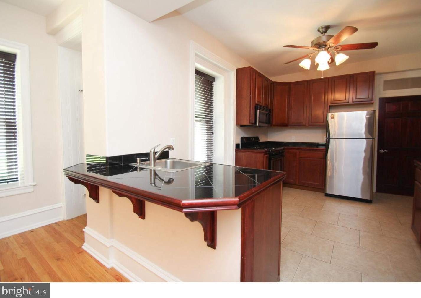 3963 Terrace St, Philadelphia PA  19128-5233 exterior