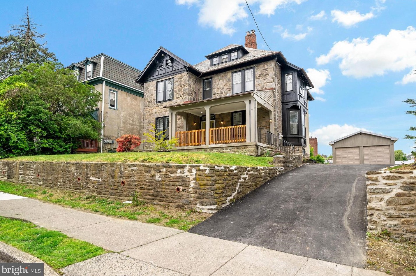 33 Mount Pleasant Ave, Philadelphia PA  19119-2410 exterior