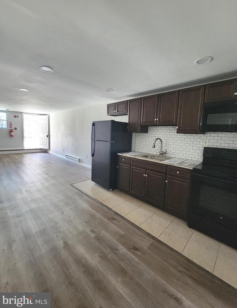 565 Van Kirk St, Philadelphia PA 19135-4011 exterior