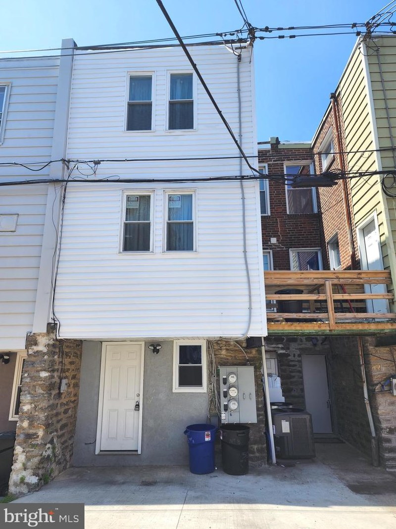 565 Van Kirk St, Philadelphia PA 19135-4011 exterior