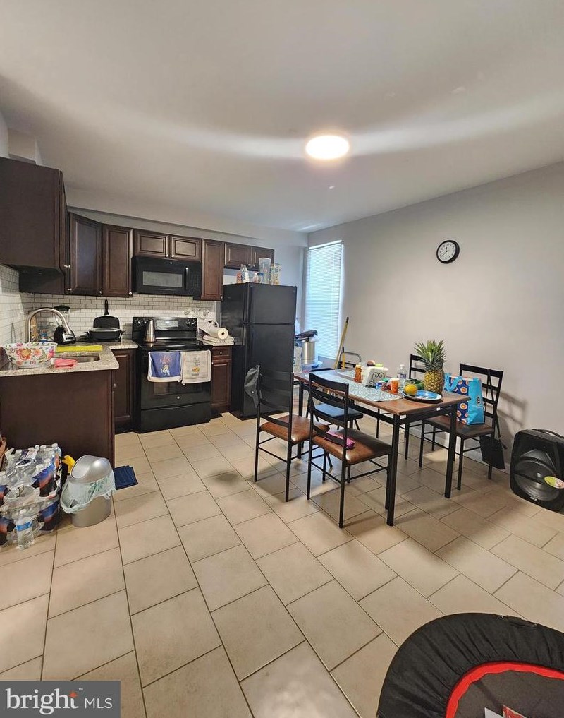 565 Van Kirk St, Philadelphia PA 19135-4011 exterior