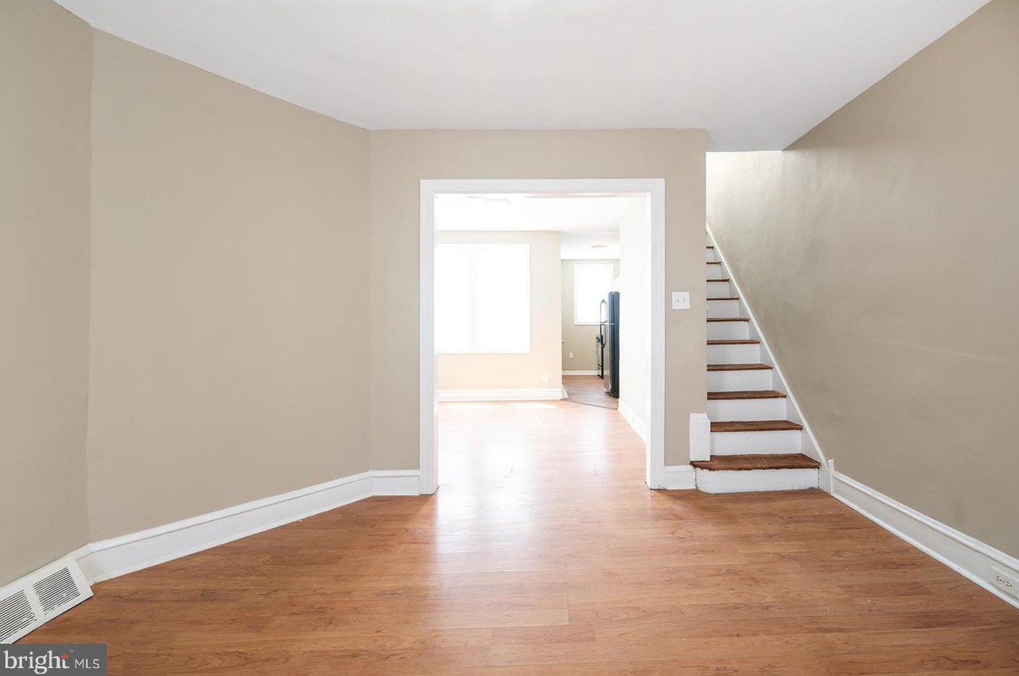 196 Luray St, Philadelphia, PA 19120-4425