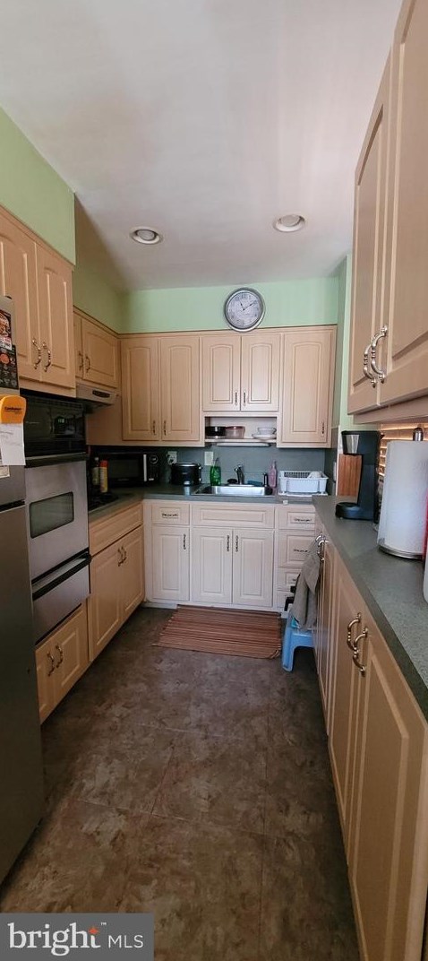 1849 Benson St, Philadelphia PA 19111-1930 exterior