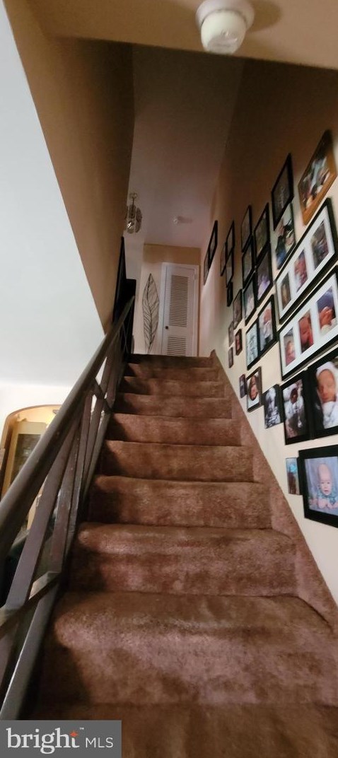 1849 Benson St, Philadelphia PA 19111-1930 exterior