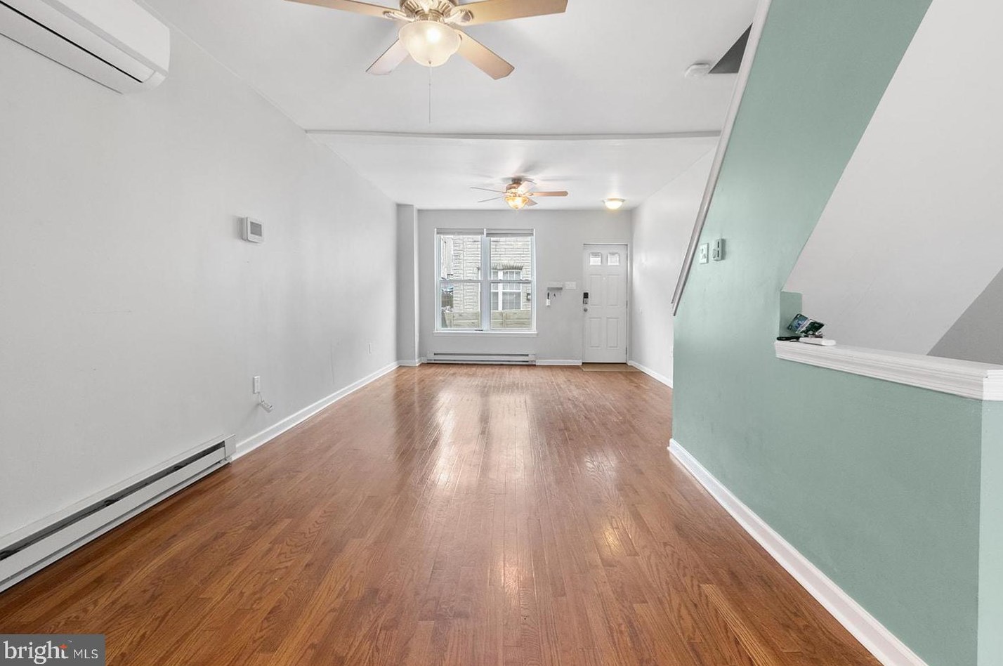 2408 Fairhill St, Philadelphia, PA 19133-2613