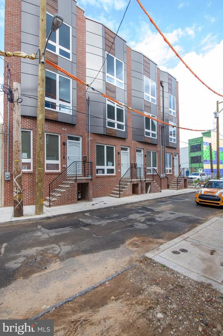 2127 N Fairhill St, Philadelphia, PA 19122